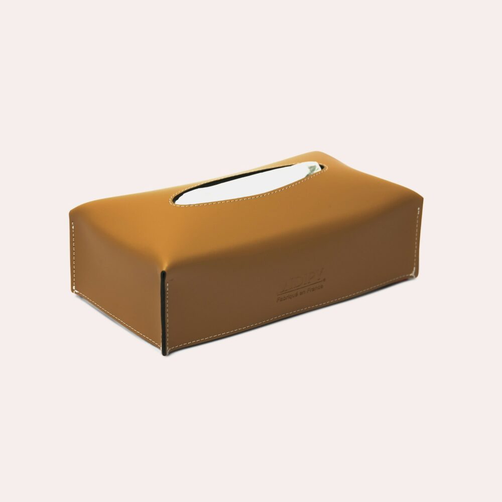 Boîte à mouchoirs fabriquée en France, design artisanal en cuir pour un usage luxueux