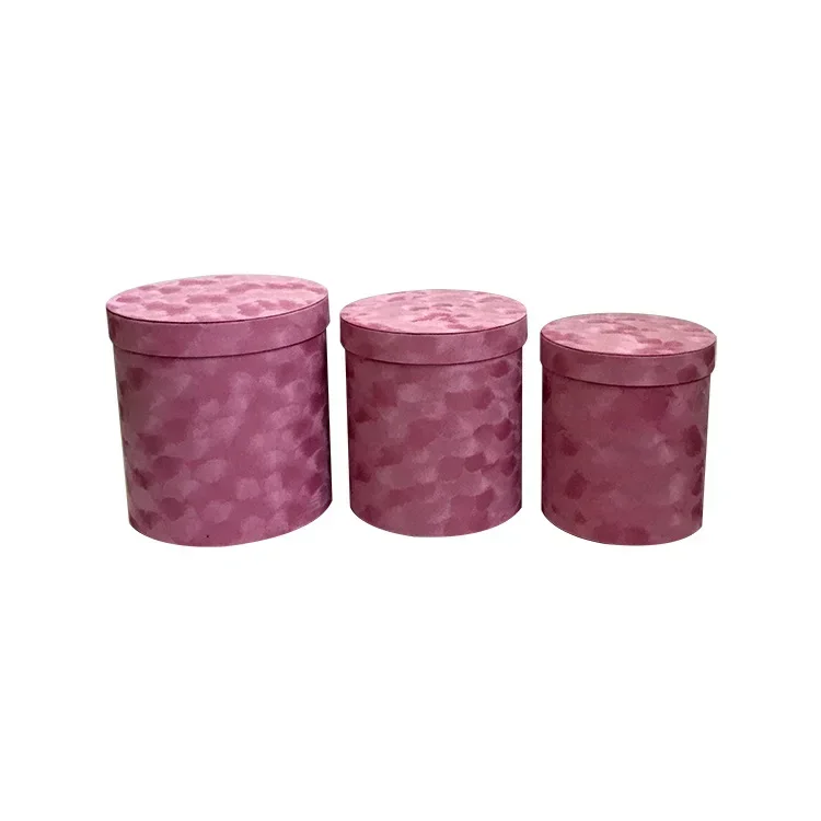 Boîte à fleurs élégante et romantique pour femmes avec roses éternelles Un cadeau floral intemporel en boîte de luxe, parfait pour les occasions spéciales.