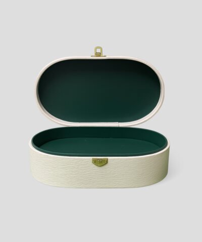 Coffret ovale ancien avec poignée Dorée