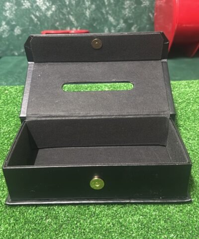 Boîte à mouchoirs en simili cuir noir personnalisable, exemple de packaging luxe B2B Maroc